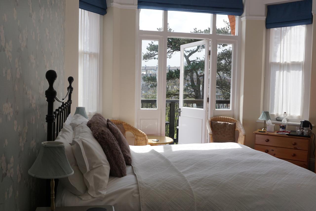Hotel The Woodlands à Ilfracombe Extérieur photo